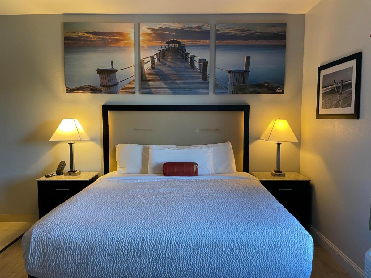 Days & By Wyndham Hotel 3*