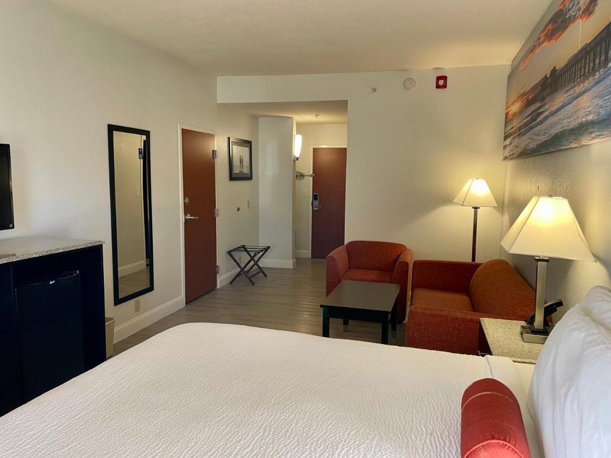 Days & By Wyndham Hotel 3*