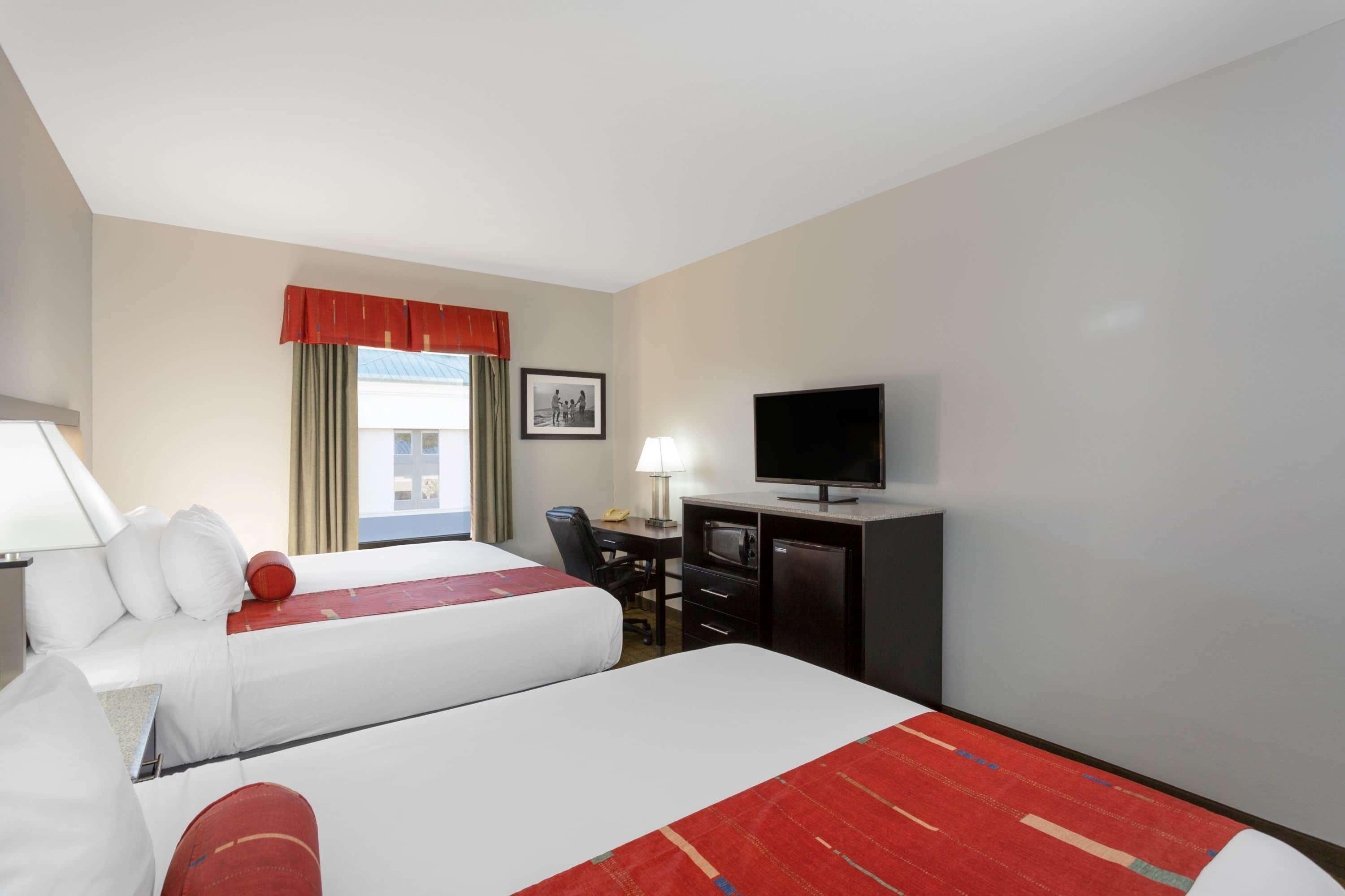 Days & By Wyndham Hotel