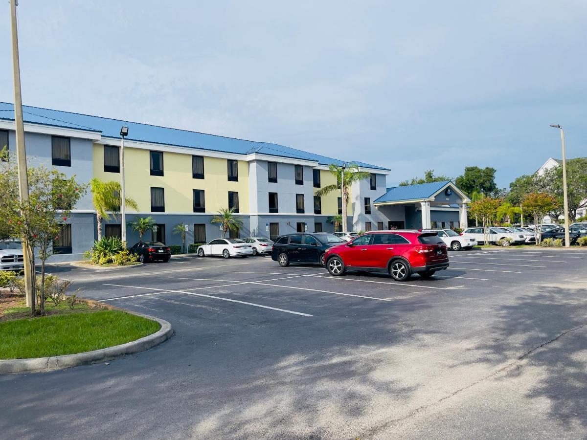 Hotel Days & By Wyndham Lakeland